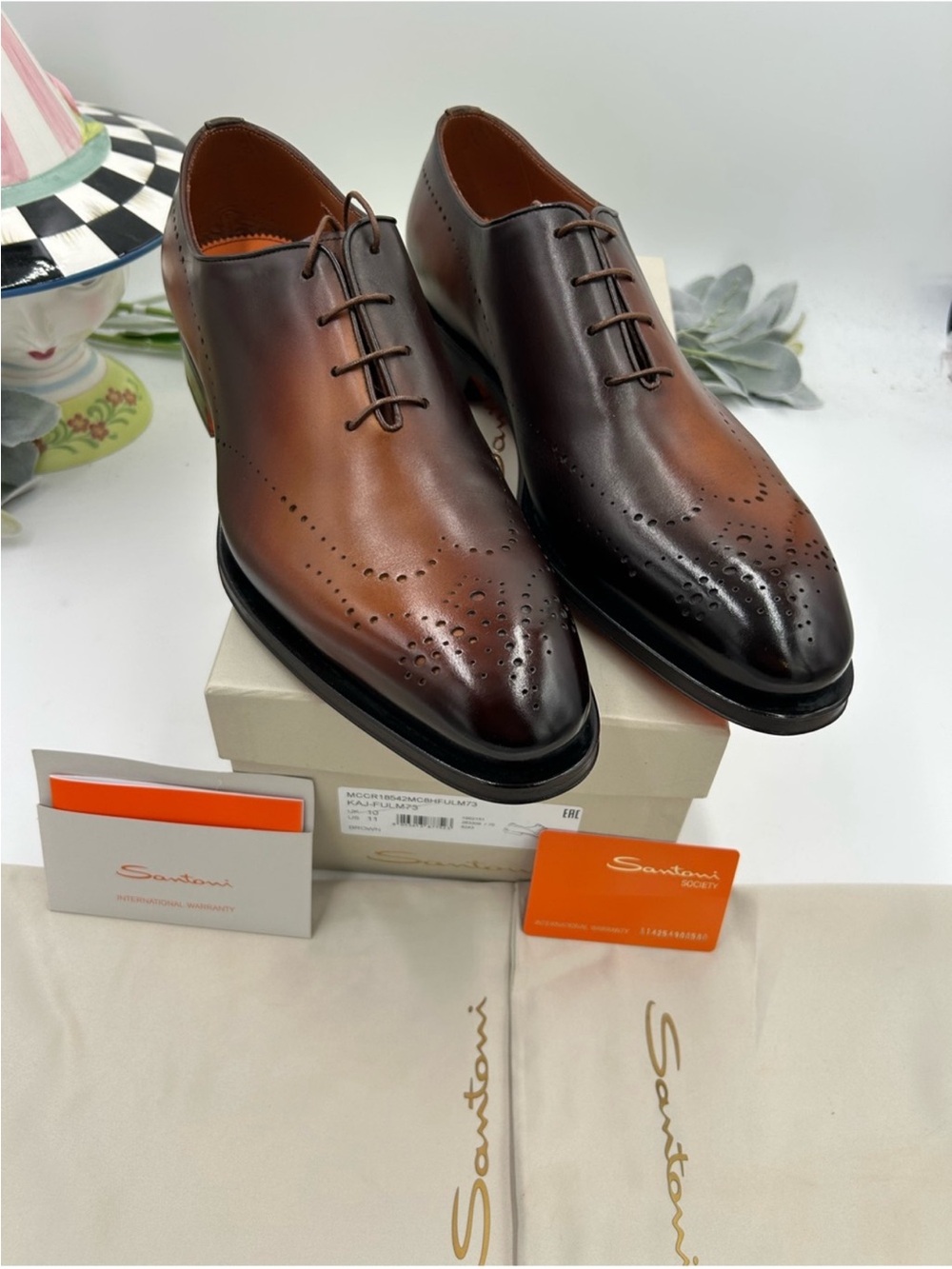 Santoni Men’s  gradient Brown Burnished Leather Oxford Shoes. Size 11